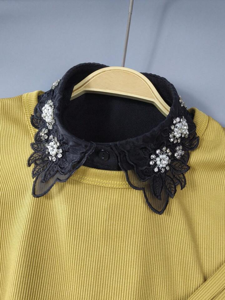 THE FLORES COLLAR