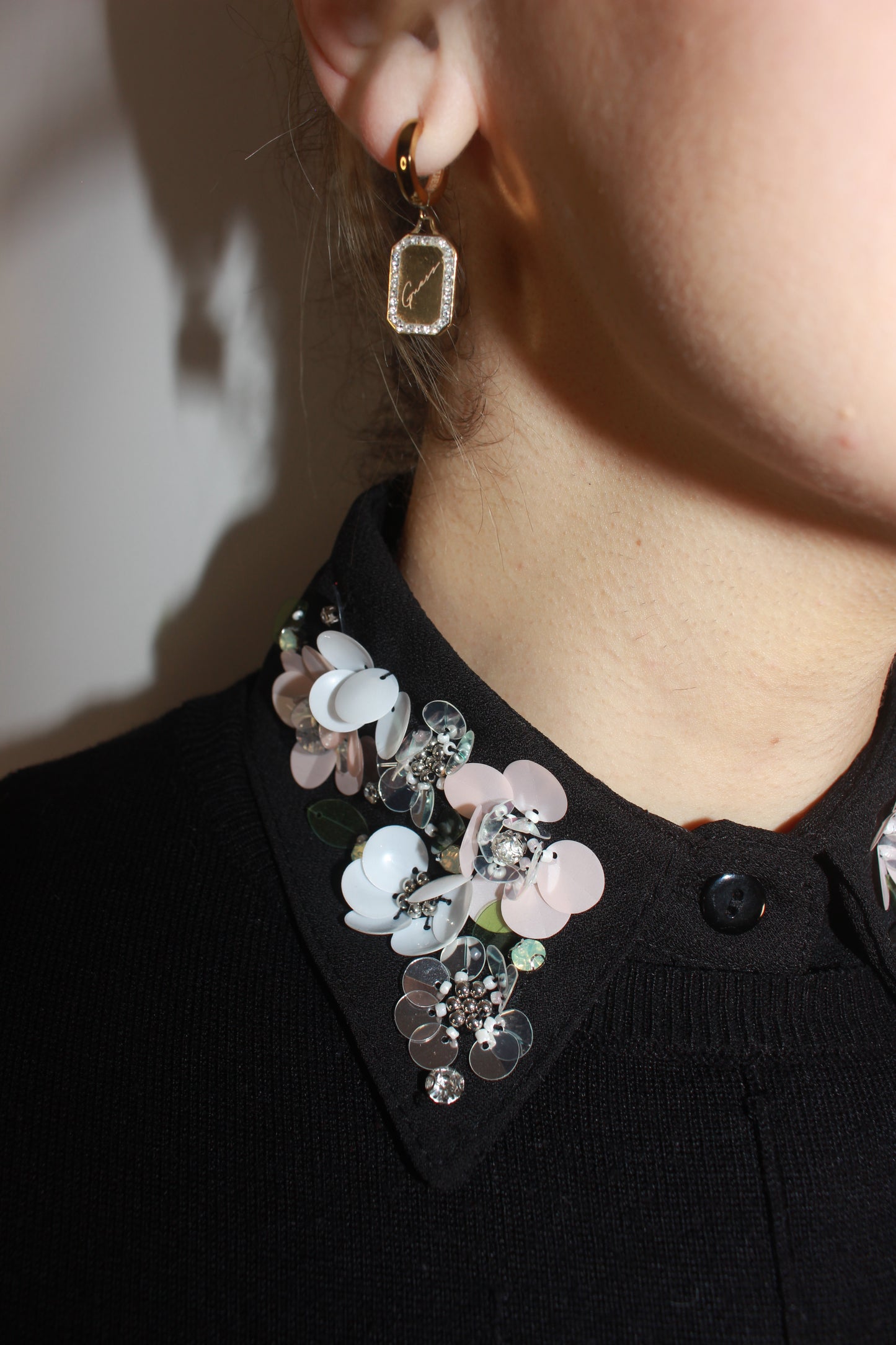THE DAISY COLLAR