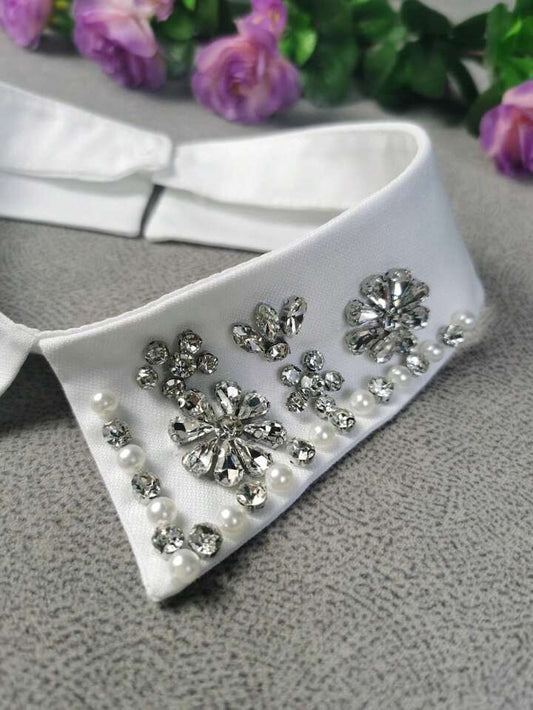THE SKYLA COLLAR