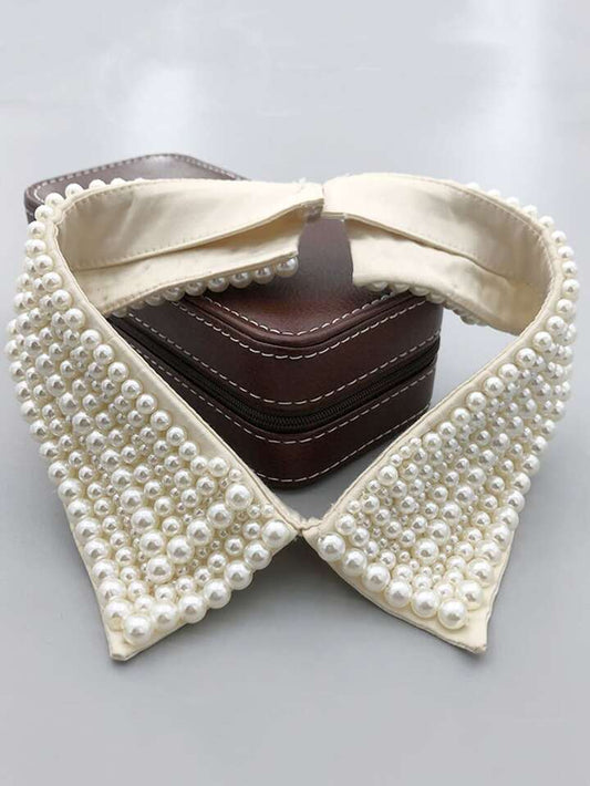 THE CHANEL COLLAR